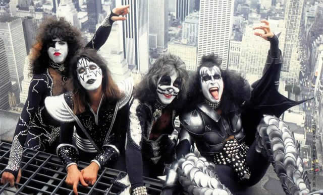 Kiss in 1976