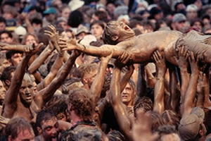 Woodstock 94 muddy crowd