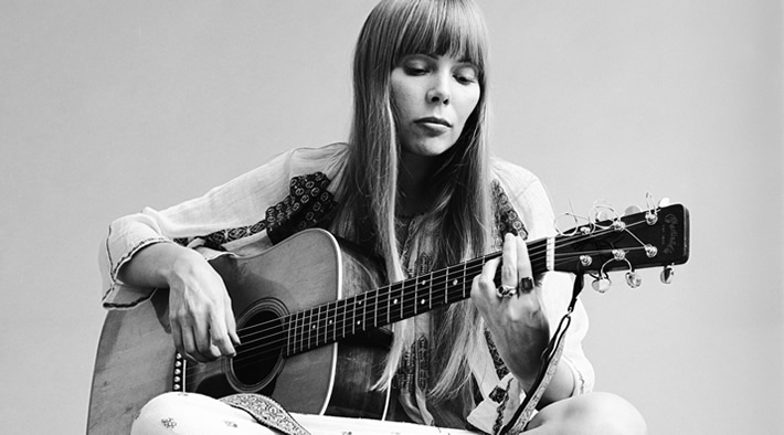 Joni Mitchell in 1971